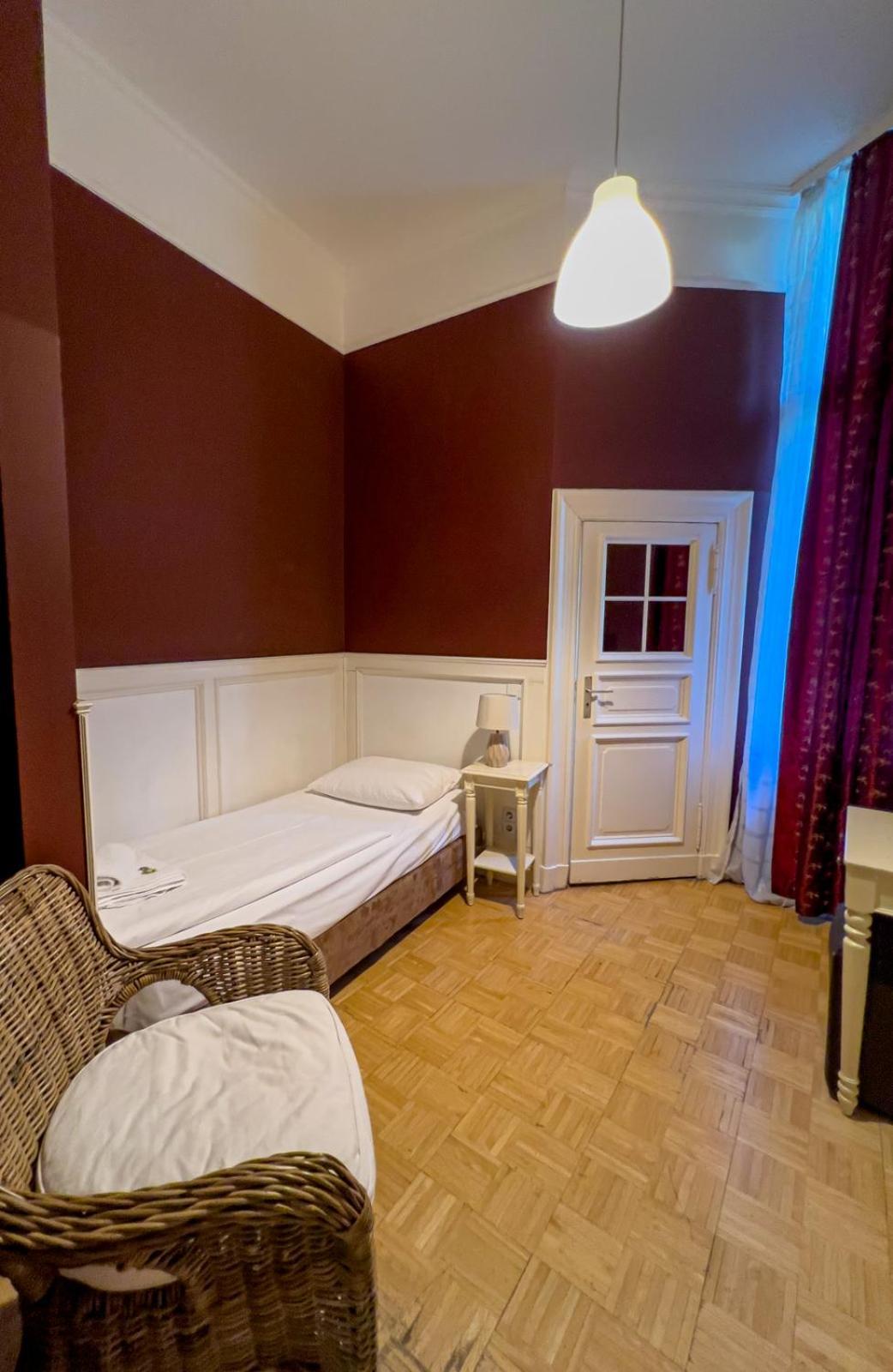 Standard Single Room
